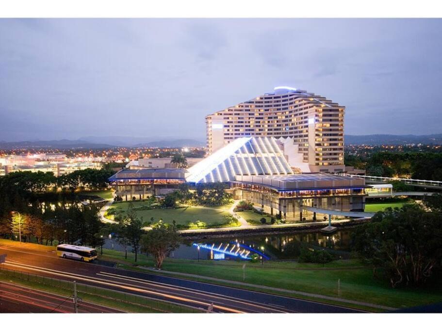 Diamond 25 Apartment